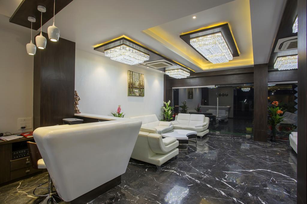 Готель Ravi Residency Morbi Екстер'єр фото