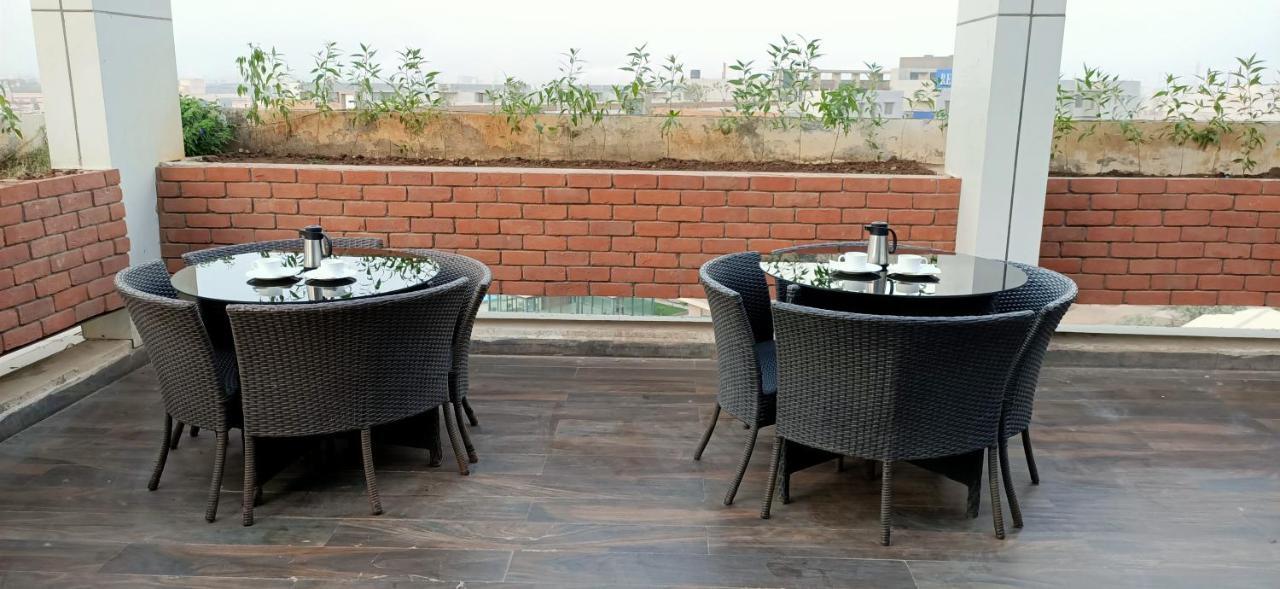 Готель Ravi Residency Morbi Екстер'єр фото
